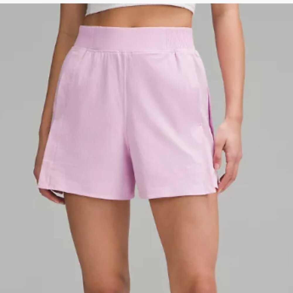 Lululemon Stretch Woven Relaxed-Fit High Rise Shorts 4” | Size XL